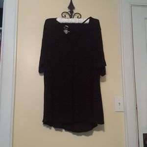 Criss-cross neckline top